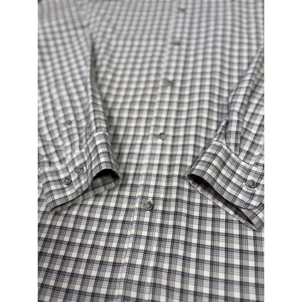 Eddie Bauer Men's XL Gray Plaid Cotton Relaxed Fit Button Down Shirt - Picture 4 of 9